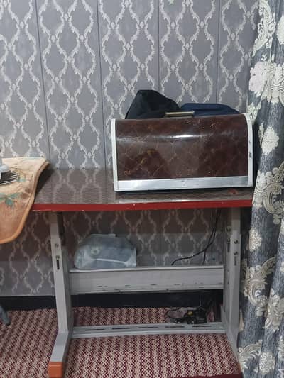 Stitching machine stand