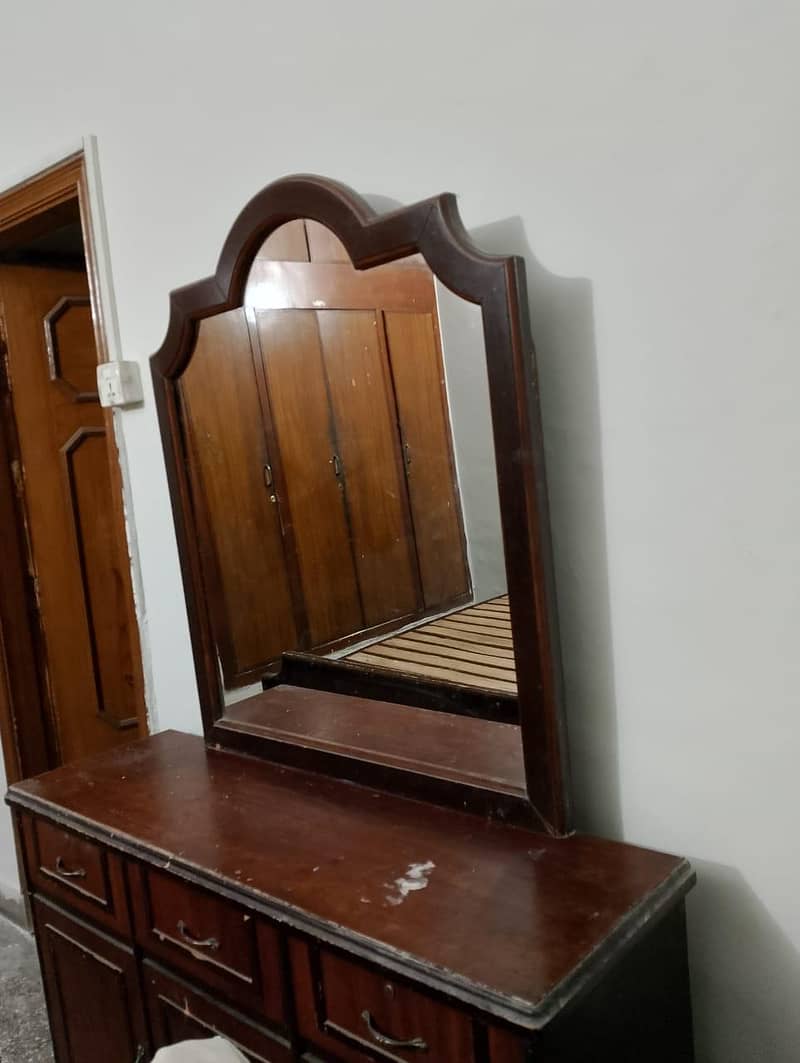 Dressing Table 1