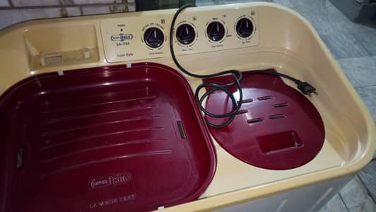 Super Asia washing machine and dryer