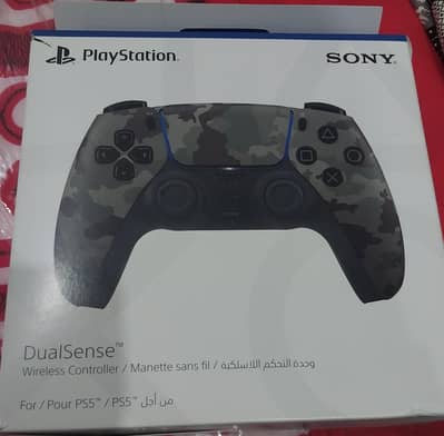 PS5 DualSense Grey Camouflage – Like New (Box & Serial Match)
