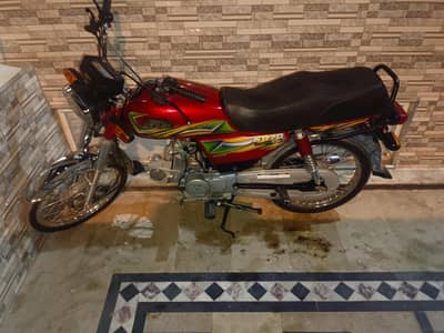 urgent sale 25 model Islamabad number hispeed 70cc