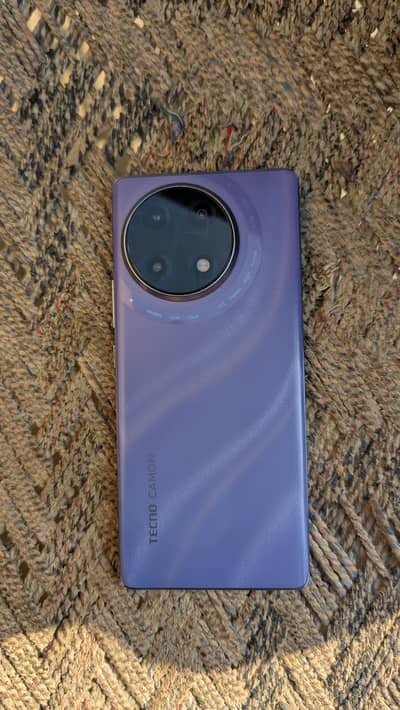 Techno Camon 30S For Sale.