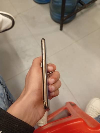 iPhone 11 Pro 64 gb pta