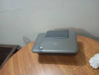 Original HP Deskjet 1050 All-in-One Printer — Good Conditioni