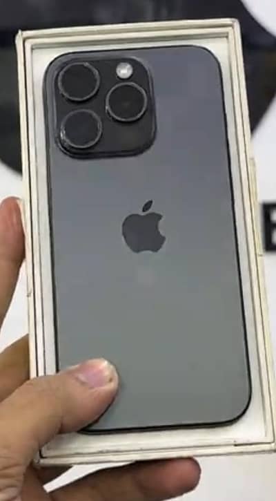 iphone 15 pro Jv (Box)