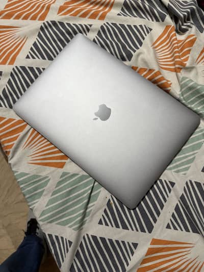 Macbook Pro / Apple Macbook Pro