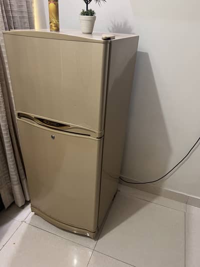 Waves Fridge - Excellent condition