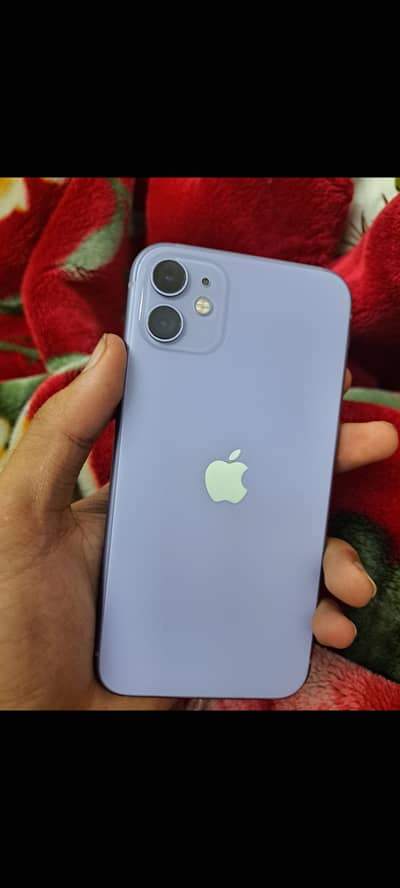 Iph 11 79 battery 64 GB . Factory unlock 10 by 10 condition