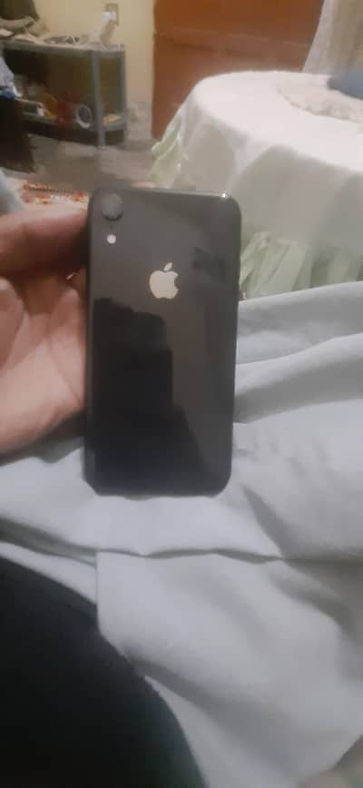 iphone for sell xr 10 by 10 condition