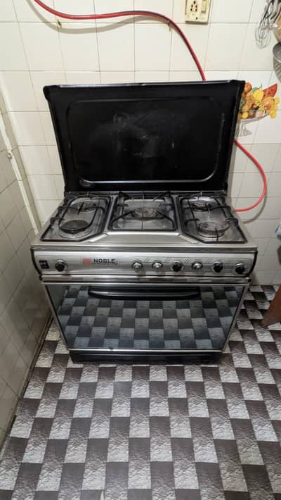 Oven 5 burner | Good Condition | Noble company