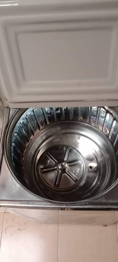 indus washing machine  available fpr sale