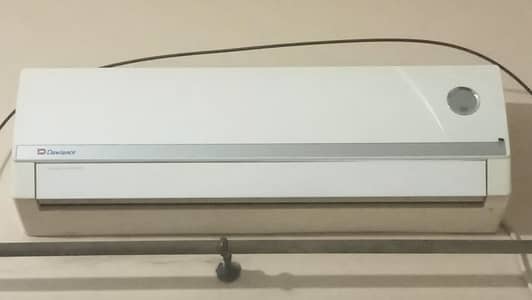 urgent sal for 1 PC ha AC   invter nahe ha