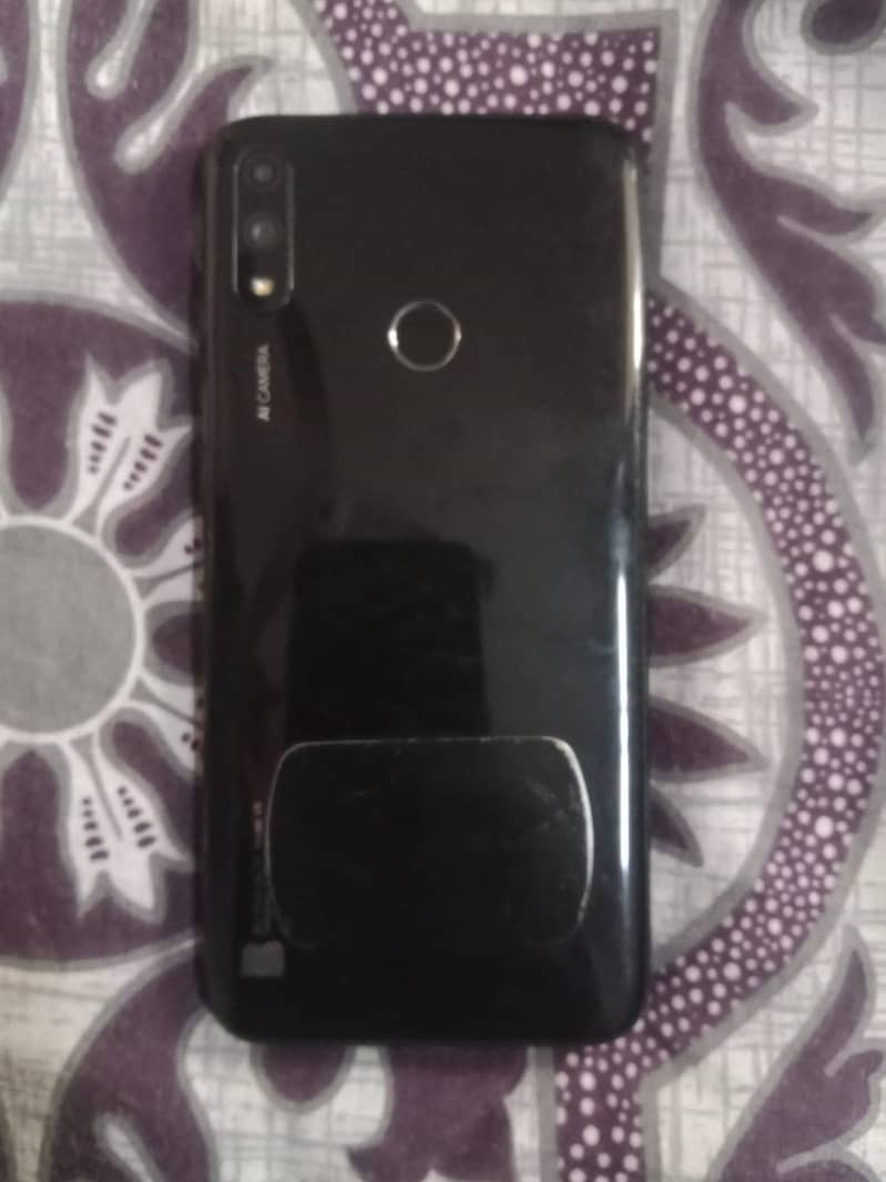 BLU G8 Android version 9. 1