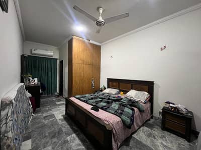 12 Marla With Gas Used House 45ft Road For Sale in Lake City Lahore