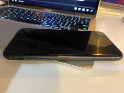 iPhone 11 (PTA Approved) | 128 GB | Black | 88% Battery | Box & Charge
