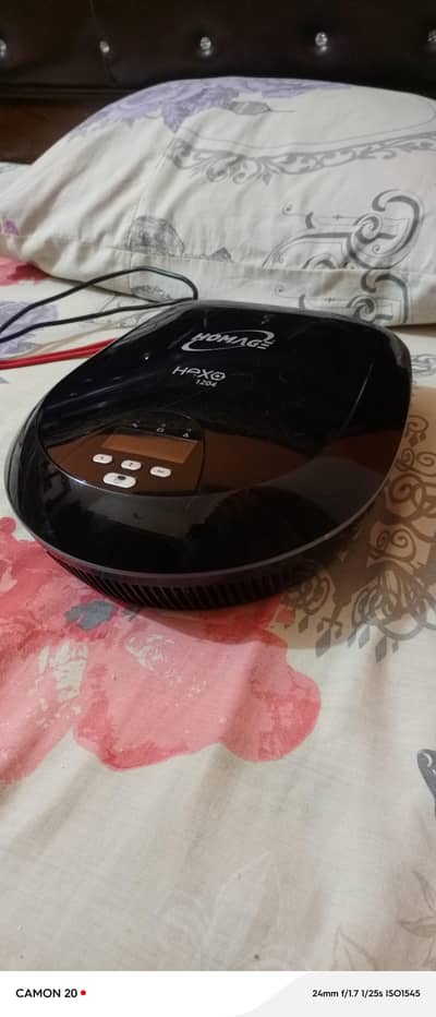 Homage Hexa 1204  900 Watt 12 V Original new condition with cables