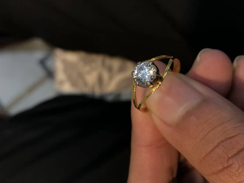 Gold ring 0