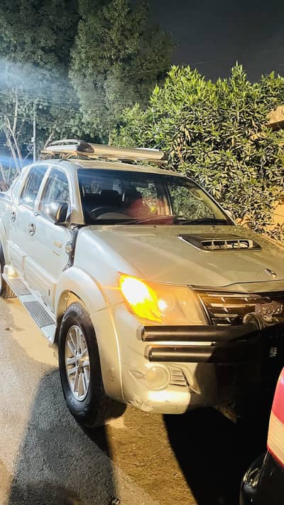 4x4 Double Cabin Vigo available for Rent only for corporate clients