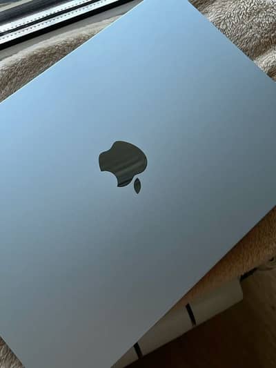 MacBook Pro M1 – 8GB / 256GB – Original