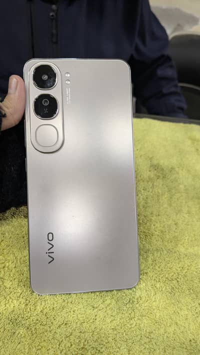 Vivo Y200