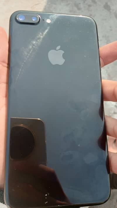 I phone 7plus 256 pta need urgent ager ksi ko chia watsapp kre