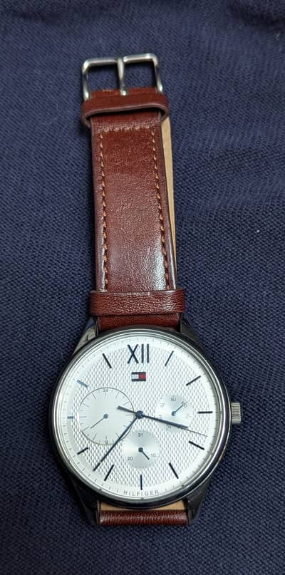 Tommy Hilfiger Men’s Quartz Leather Strap Silver Dial 44mm Watch 1791