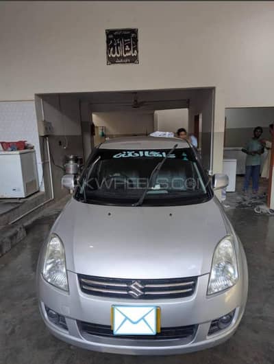 Suzuki Swift DLX Automatic 1.3 Navigation 2017