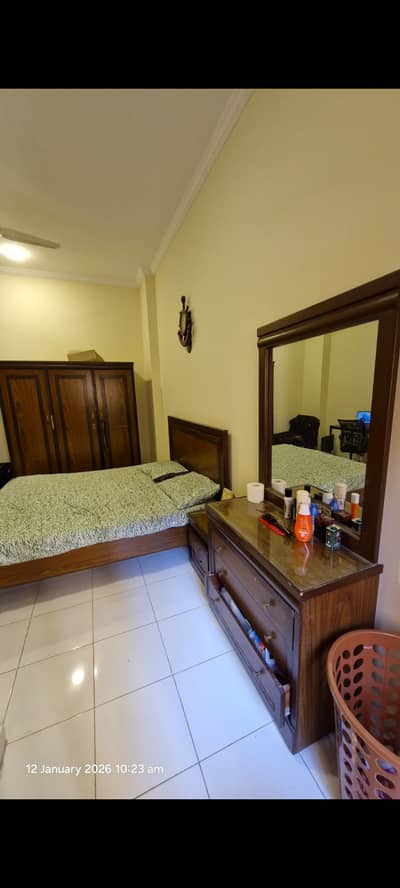 Good condition bedroom set