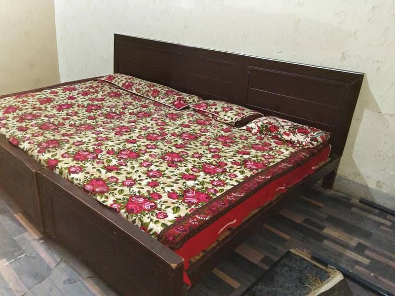 Two Single Bed 0