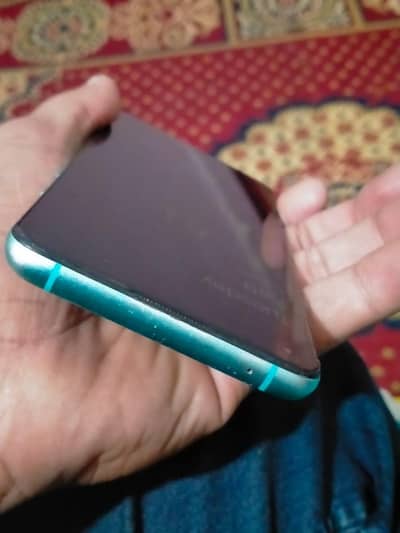 One Plus 8t Neat & Clean