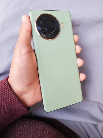 Techno Spark 20 pro plus