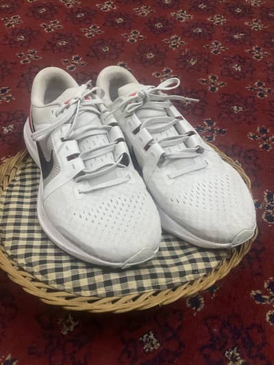 Nike Air Zoom Vomero 14