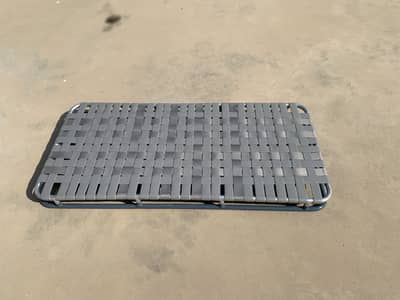 Rubber Strap Bed