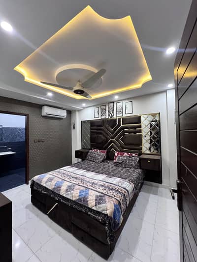 One bedroom apartment for rent Bahria town Lahore daily short stay