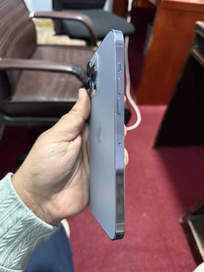 13 pro max 128GB JV lock , carrier lock