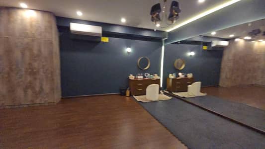 Ultra-Modern 100 Sq Yds Independent Bungalow for Rent | Full Basement + Rooftop BBQ | DHA Phase 8 Staff Lanes