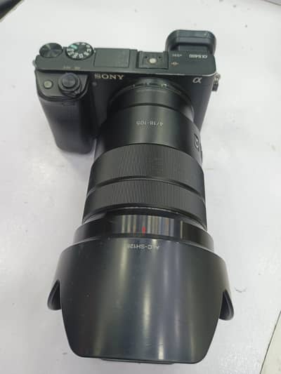 Sony a6400 mirrorless DSLR camera