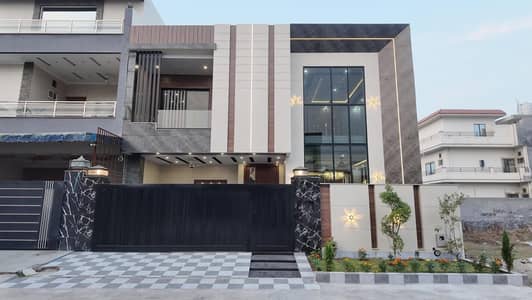 10 Marla Modren House Double Story Brand New For Sale