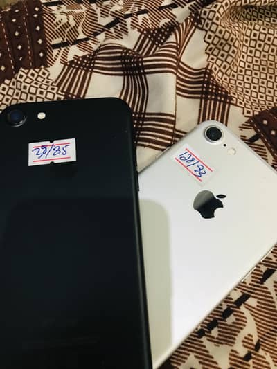 a one phone 32gb water pack black white rose gold available 128gb av
