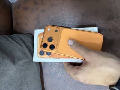 Iphone 17 pro 256gb FU LLA with box only 26 cycle count 100% health