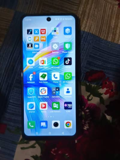 infinix note 30   8+5 /256 GB  with box just panel change h first copy