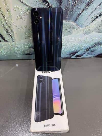 Samsung A05 mobile for sale price 40,000. . .
