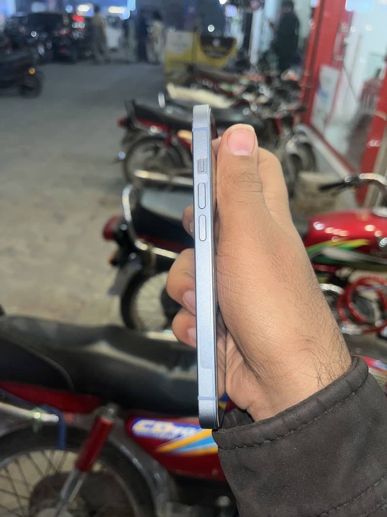 iPhone 0