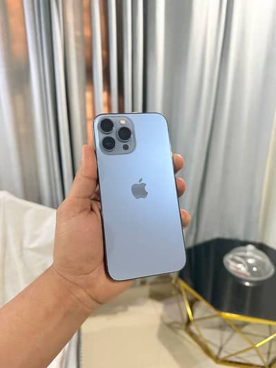 Iphone 13 pro max for sale 10/9.5 condition