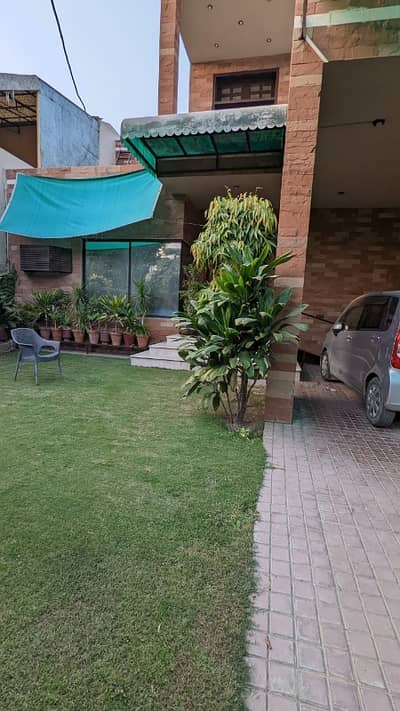1 KANAL USED PERSONAL OWNER BUILT Double Storey House Ultra Modern Style Available For Sale In Johar Town Phase Ii Lahore By Fast Property Services