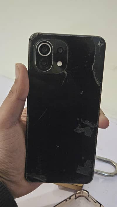 Xiaomi Mi 11 Lite – 6GB RAM / 128GB – AMOLED – Snapdragon 732G