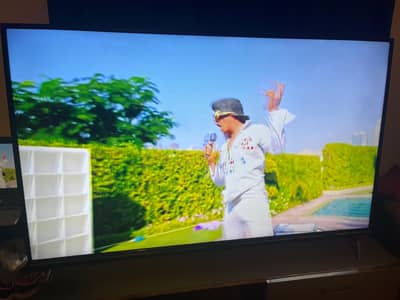 Samsung LED android 72 inches