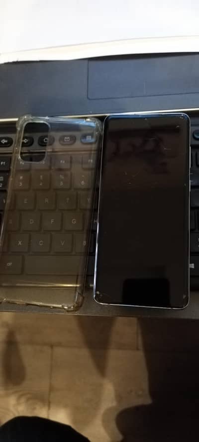 Samsung galaxy s20 plus  8gb 128gb