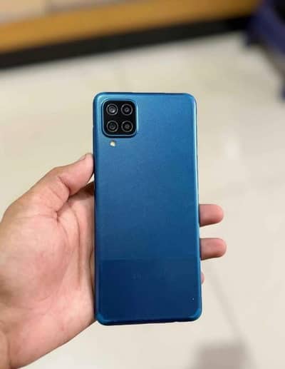 Samsung A12