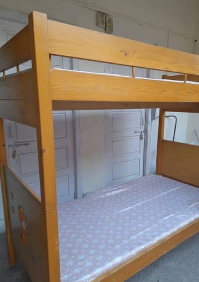 Double story bed for kids/ children